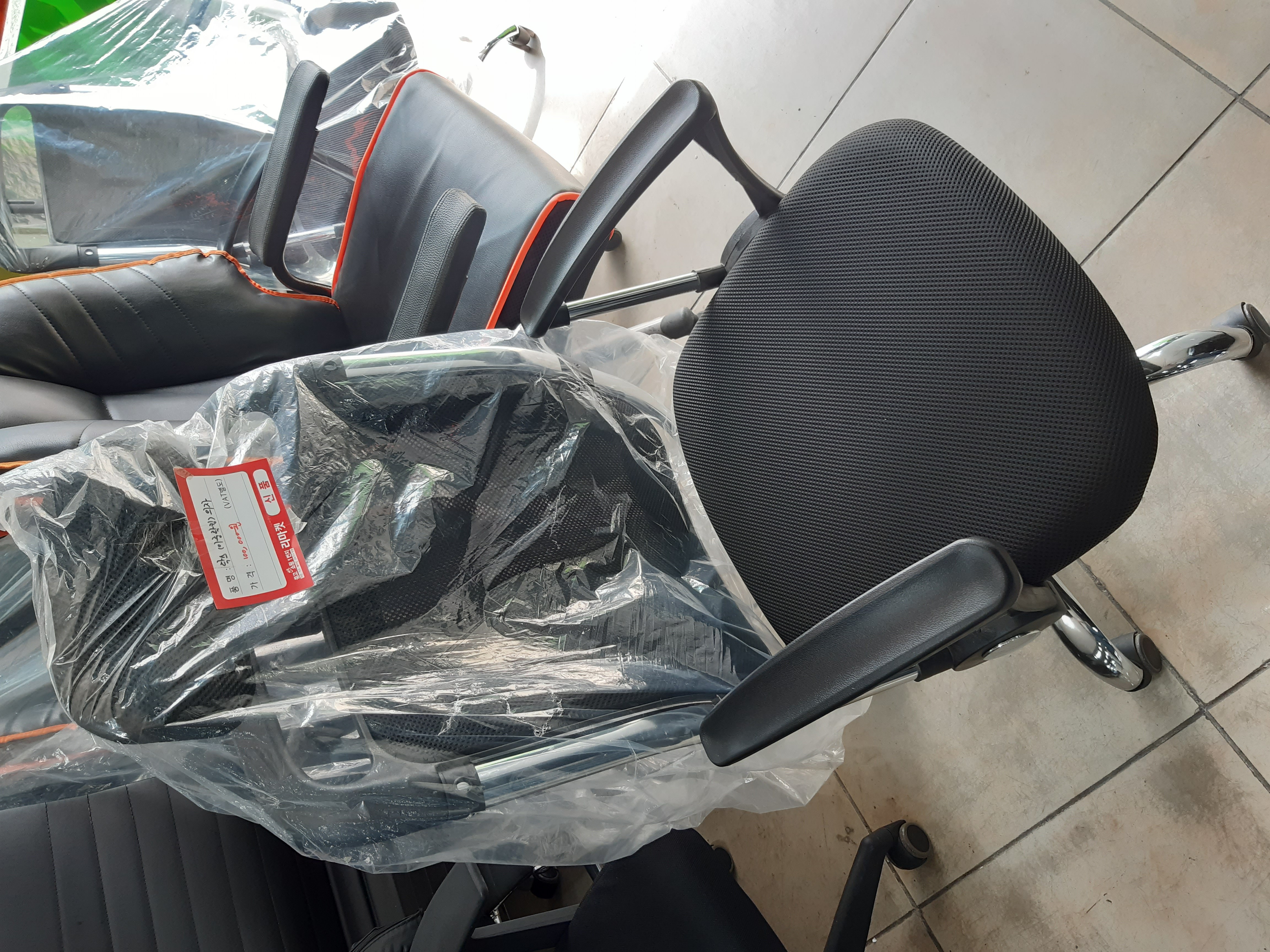 닥스 (이중랑킹) 의자